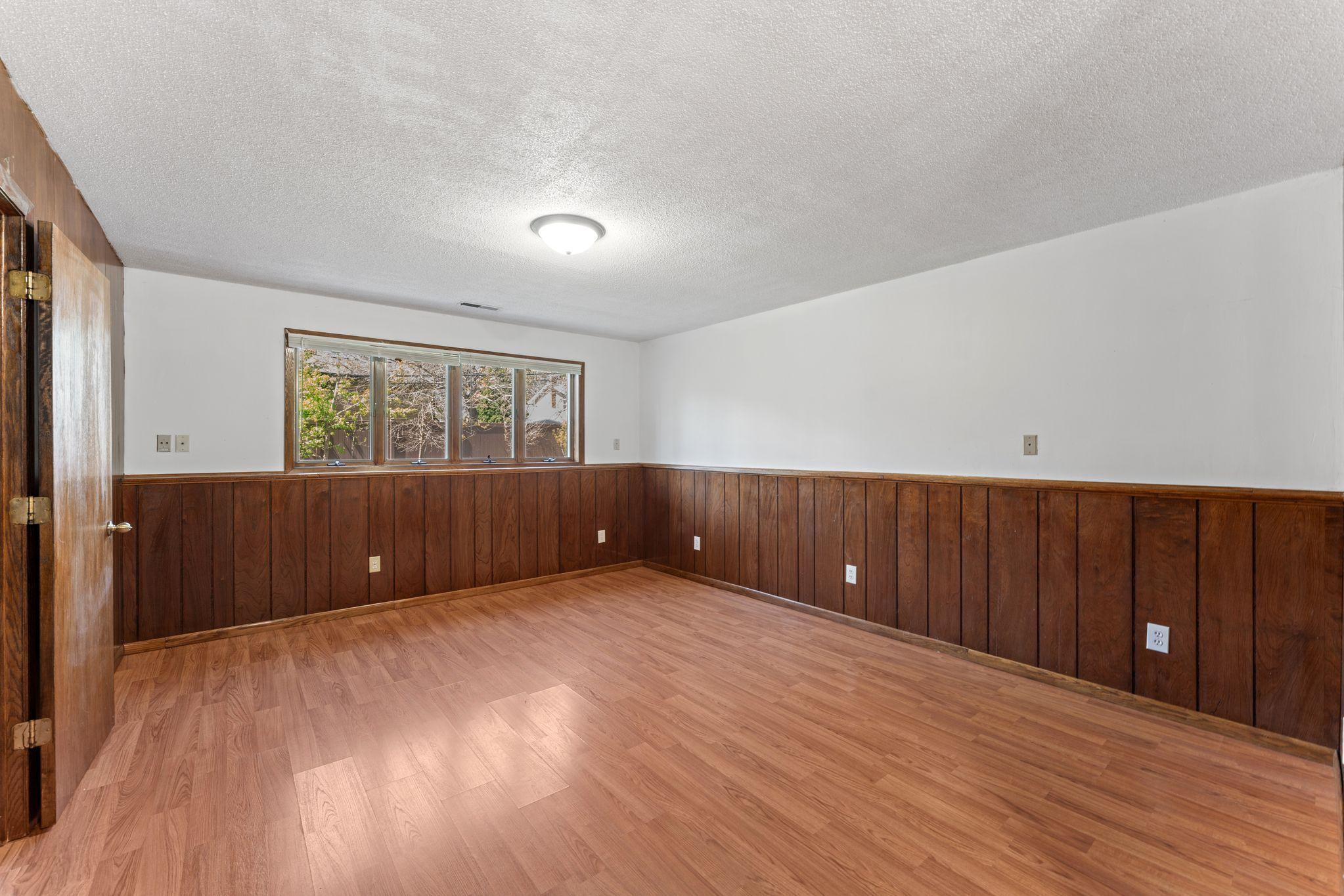 1889 Hamline Avenue North Falcon Heights, MN 55113 - Photo 23 of 34