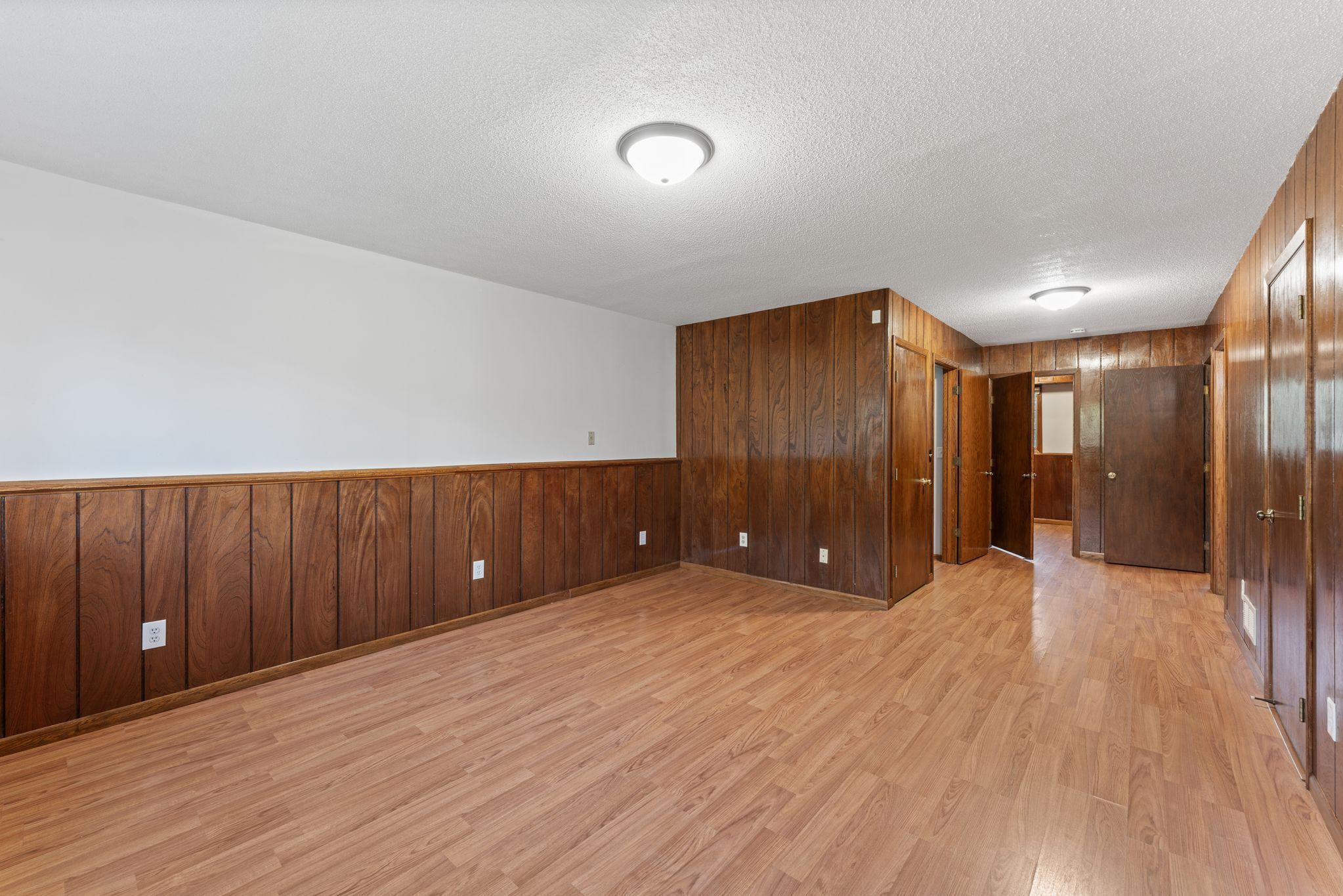 1889 Hamline Avenue North Falcon Heights, MN 55113 - Photo 24 of 34