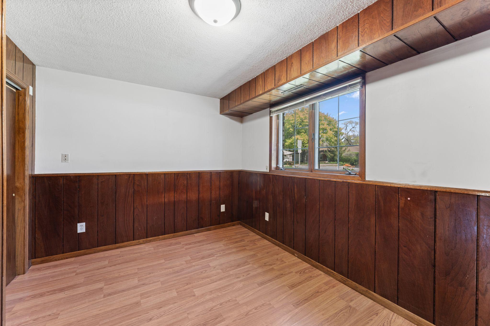 1889 Hamline Avenue North Falcon Heights, MN 55113 - Photo 32 of 34