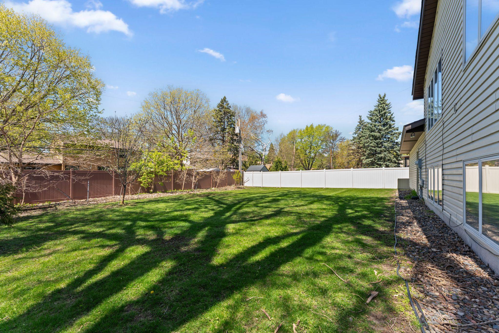 1889 Hamline Avenue North Falcon Heights, MN 55113 - Photo 7 of 34