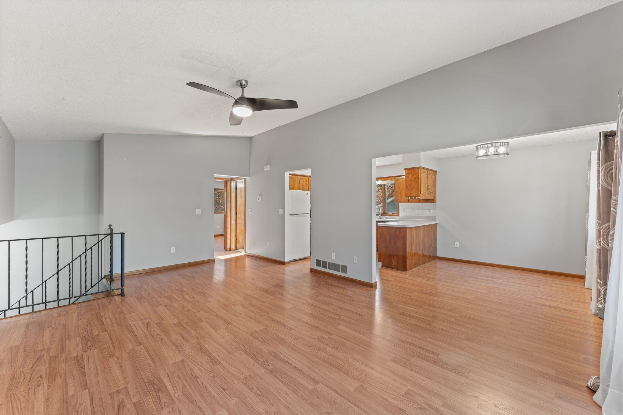 1889 Hamline Avenue North Falcon Heights, MN 55113 - Photo 10 of 34