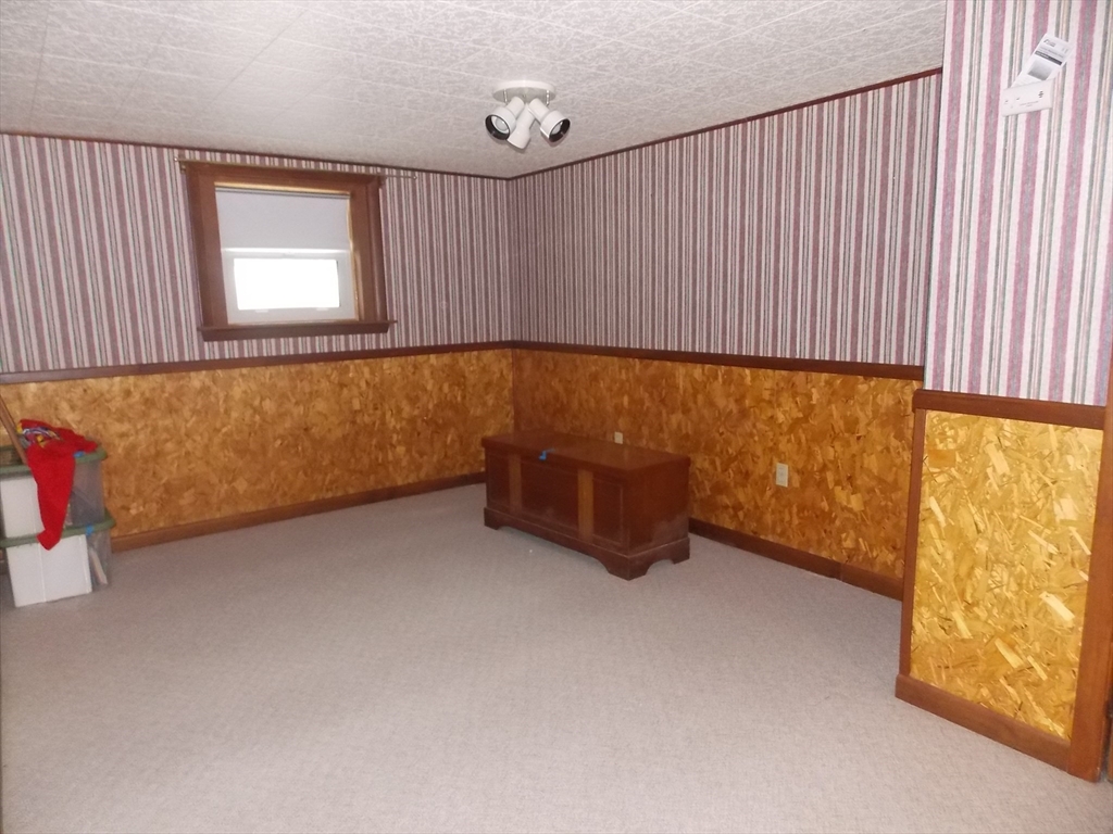 26 Old Bolton Road Hudson, MA 01749 - Photo 13 of 19