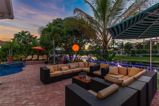 $985,000 | 12307 Northwest 49th Street, Coral Springs, FL 33076