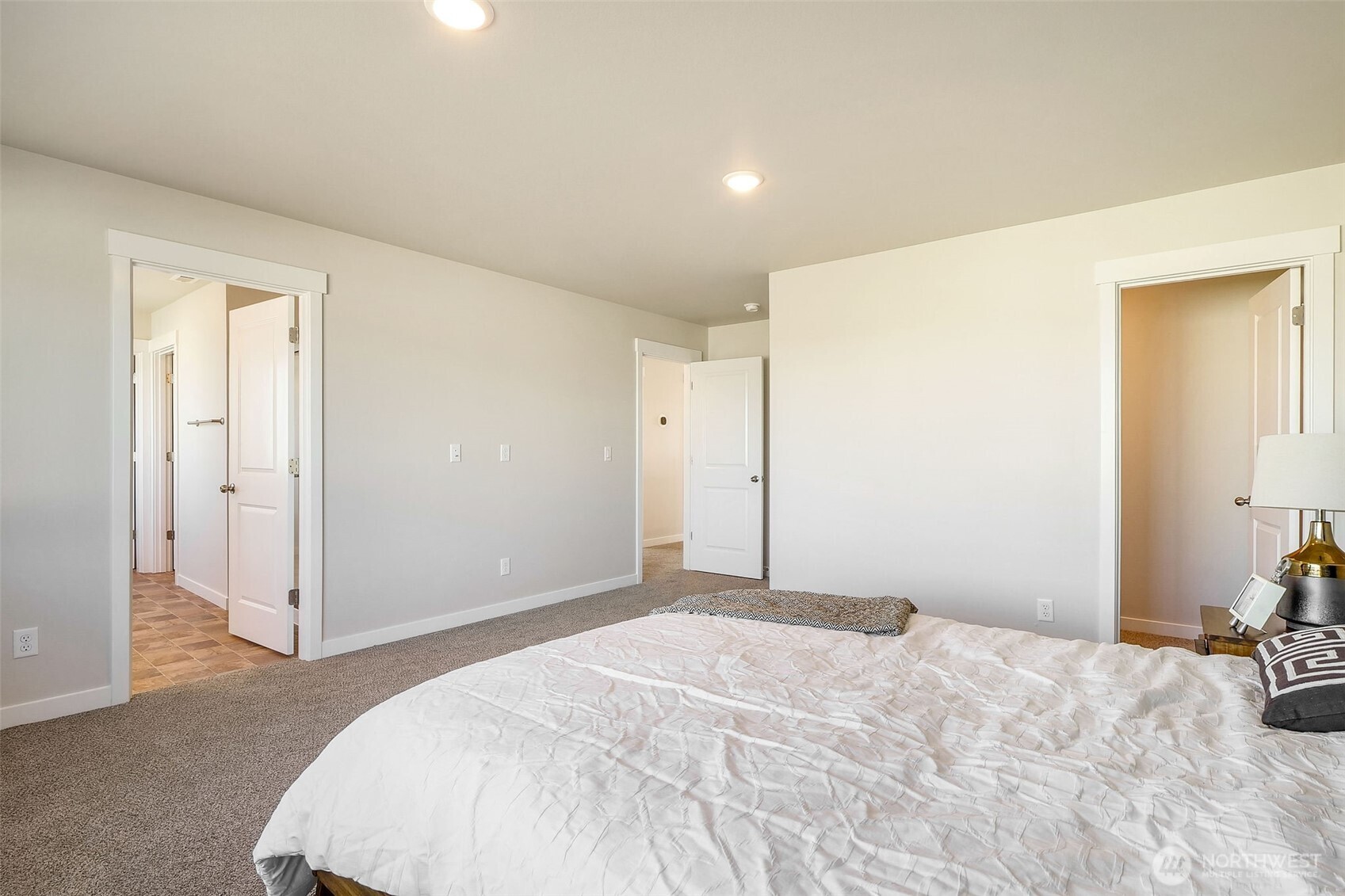 494 North Ruddy Street Moses Lake, WA 98837 - Photo 17 of 19 a bedroom with a bed and a closet