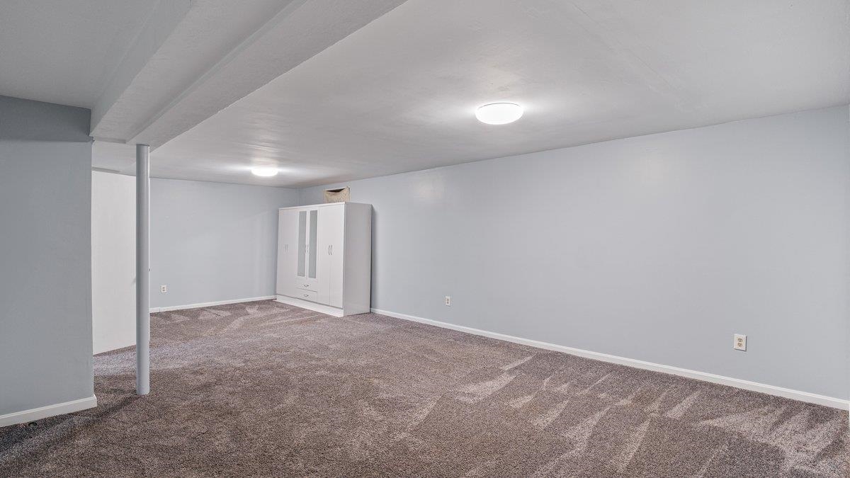 48 Redfield Circle Derry, NH 03038 - Photo 19 of 29