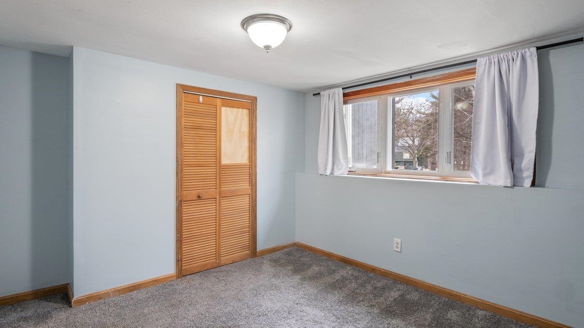 48 Redfield Circle Derry, NH 03038 - Photo 23 of 29