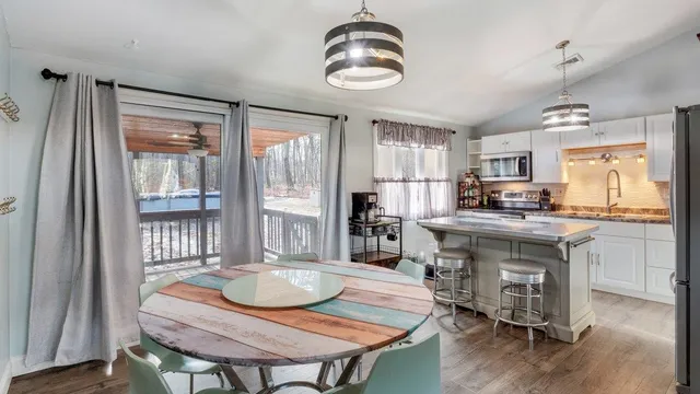 $544,000 | 48 Redfield Circle, Derry, NH 03038