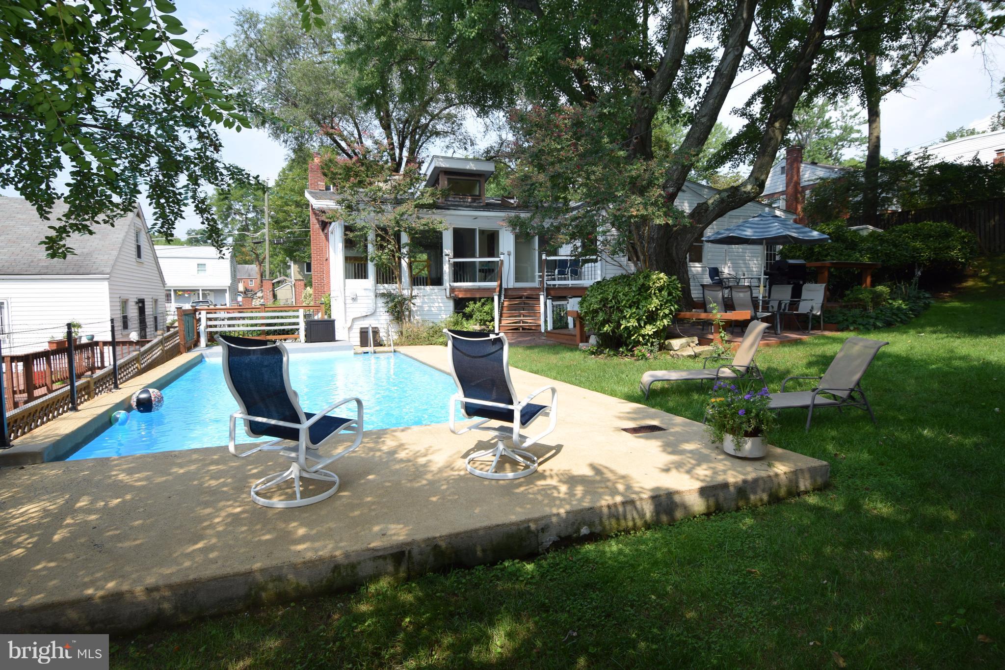 2831 Cameron Road Falls Church, VA 22042 - Photo 24 of 30 Relax & Have Fun!