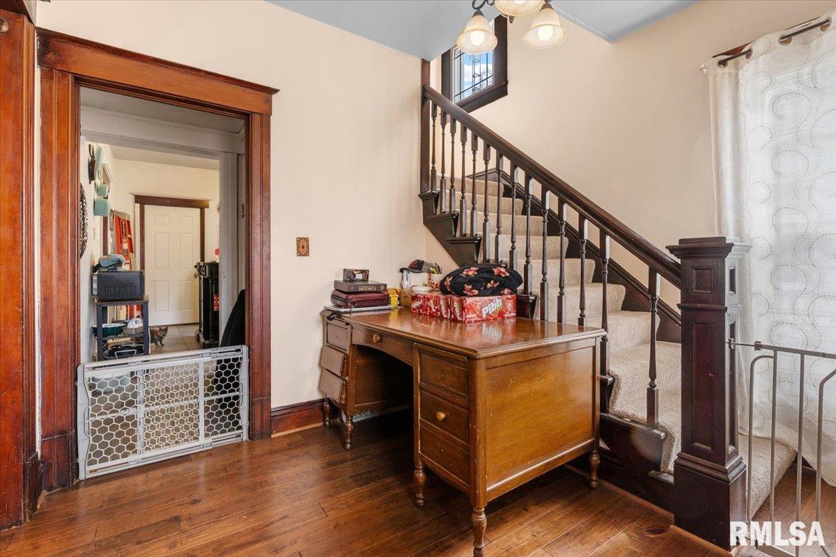 236 North English Avenue Springfield, IL 62702 - Photo 4 of 26