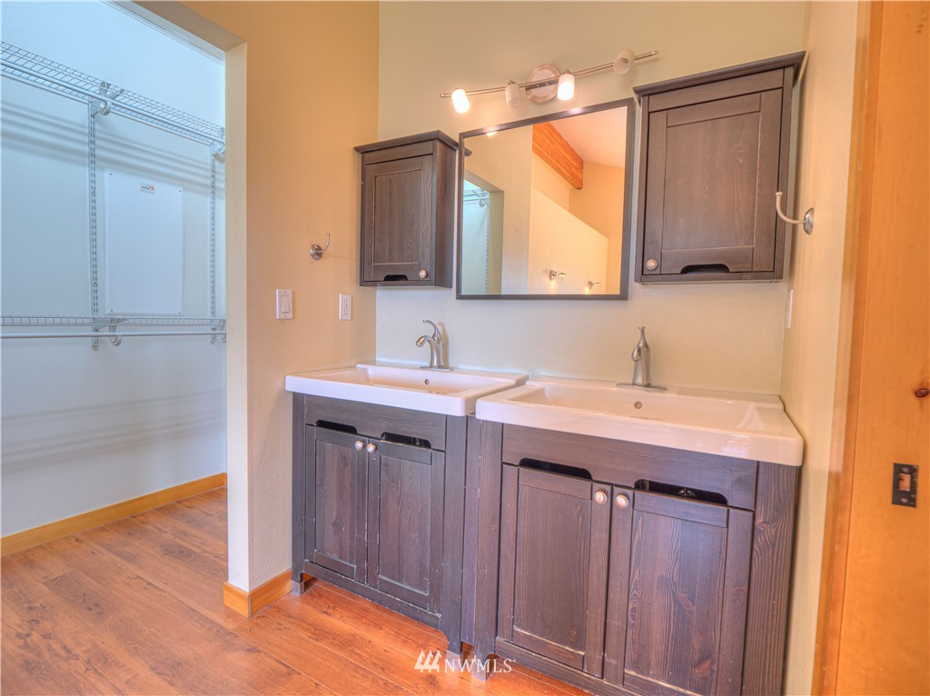 23402 Southeast 400th Street Enumclaw, WA 98022 - Photo 18 of 37