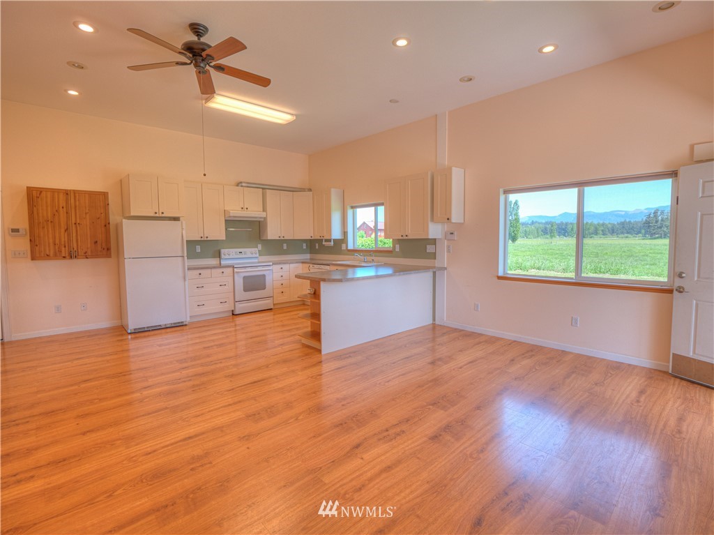 23402 Southeast 400th Street Enumclaw, WA 98022 - Photo 24 of 37