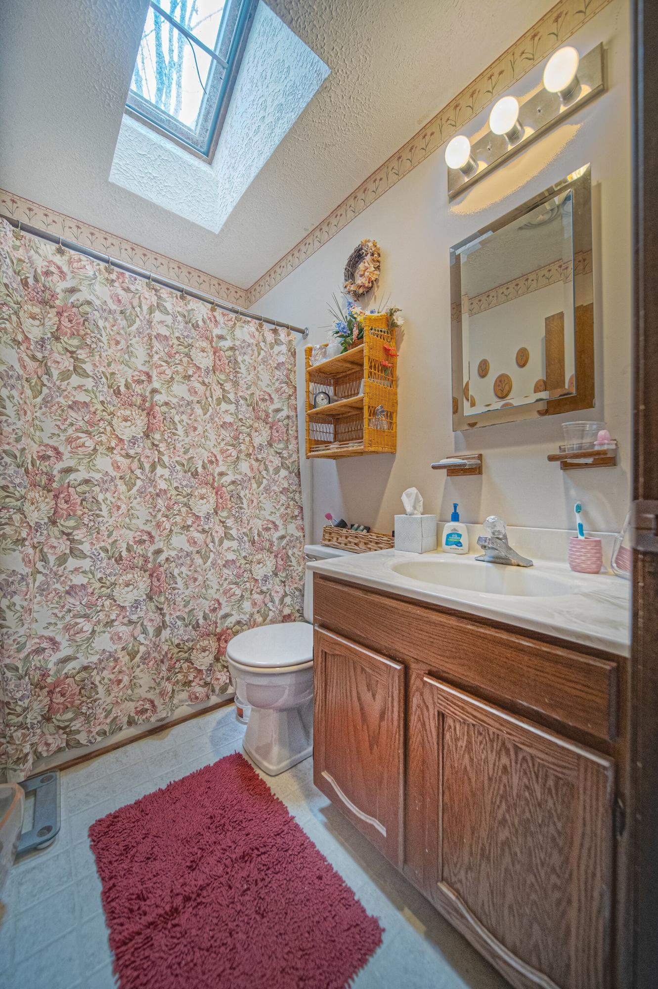 824 High Point Road Moneta, VA 24121 - Photo 16 of 18 2nd Full Bath