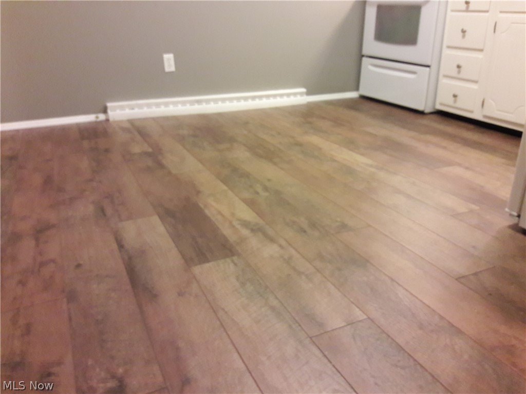 4619 15th Street Northwest Canton, OH 44708 - Photo 18 of 26 Kitchen flooring.