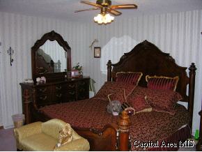 90 Crusaders Road Springfield, IL 62704 - Photo 5 of 9