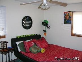 90 Crusaders Road Springfield, IL 62704 - Photo 6 of 9