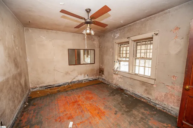 $99,900 | 914 Howard Street, Spartanburg, SC 29303