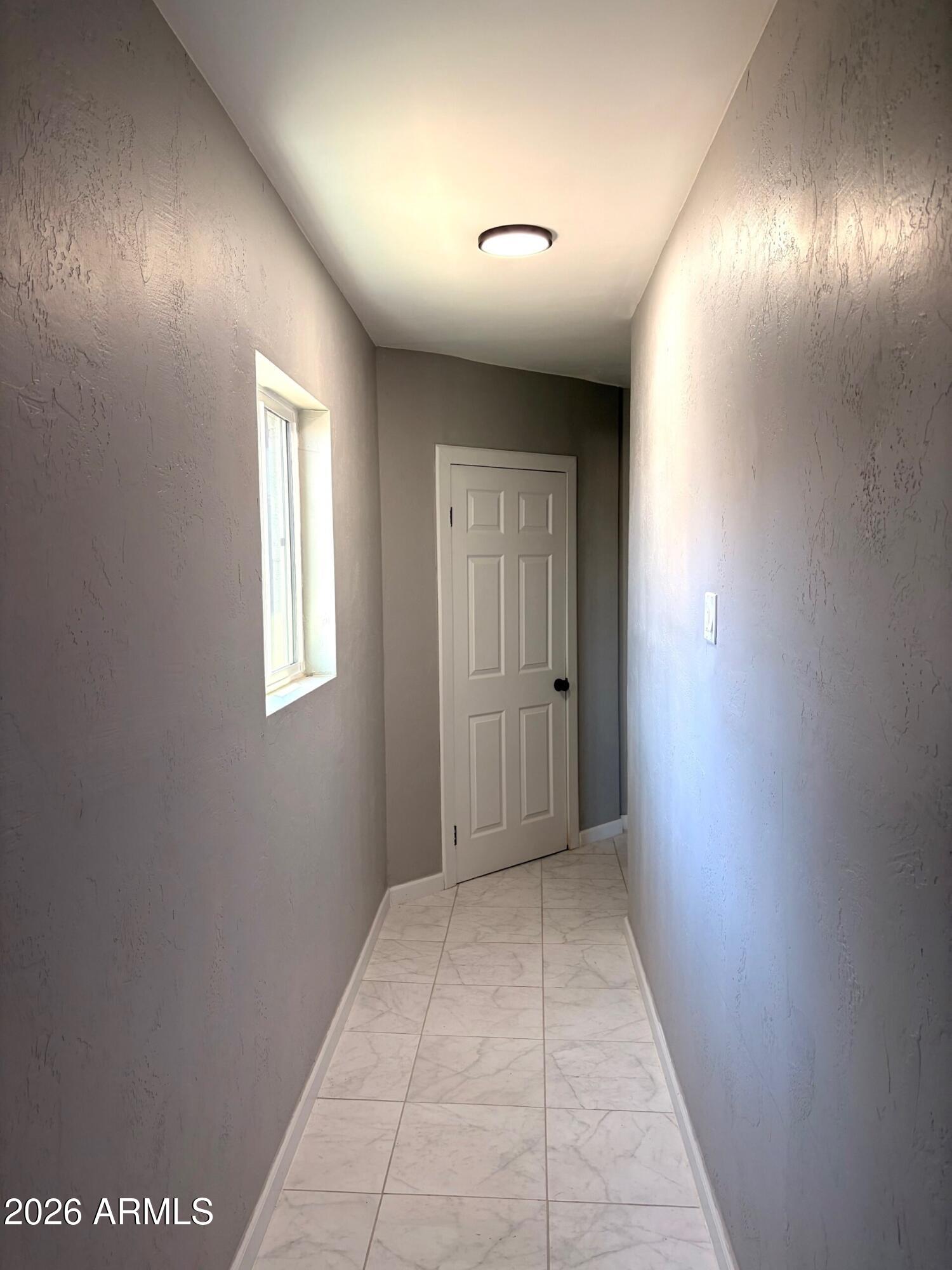 826 1st Street Douglas, AZ 85607 - Photo 24 of 35 a view of hallway with window
