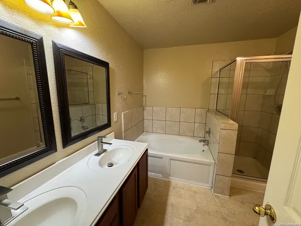 $1,795 | 5629 Poppy Seed Run, Leon Valley, TX 78238