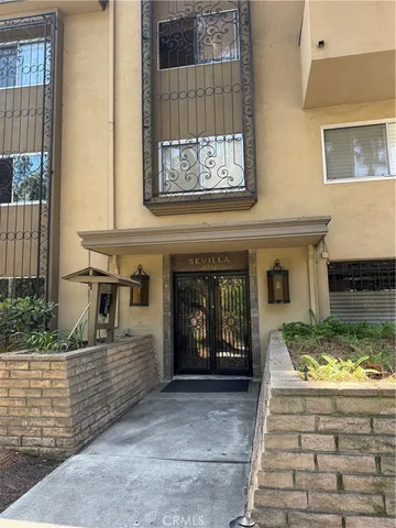 $534,900 | 6702 Hillpark Drive, Unit 308, Los Angeles, CA 90068