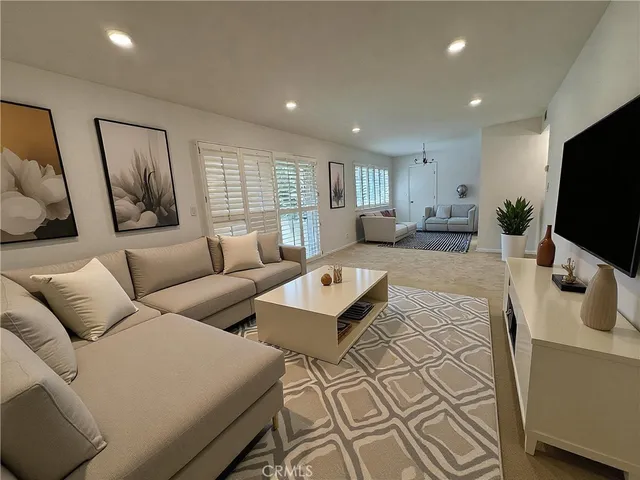 $534,900 | 6702 Hillpark Drive, Unit 308, Los Angeles, CA 90068