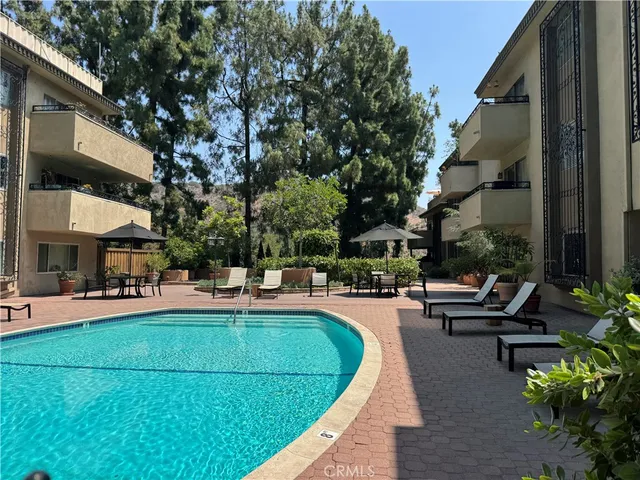 $534,900 | 6702 Hillpark Drive, Unit 308, Los Angeles, CA 90068