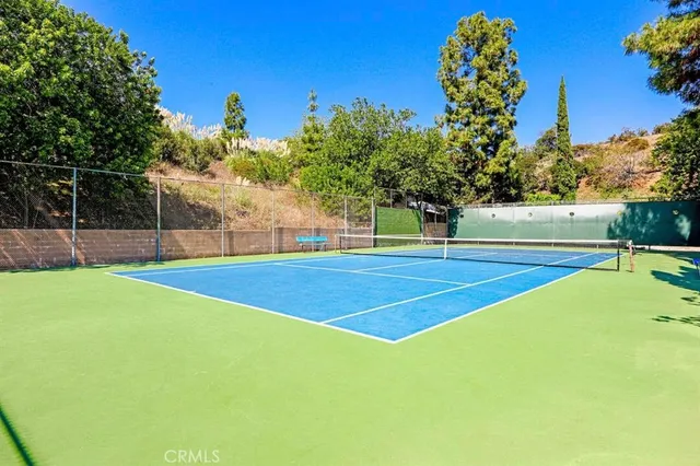 $534,900 | 6702 Hillpark Drive, Unit 308, Los Angeles, CA 90068