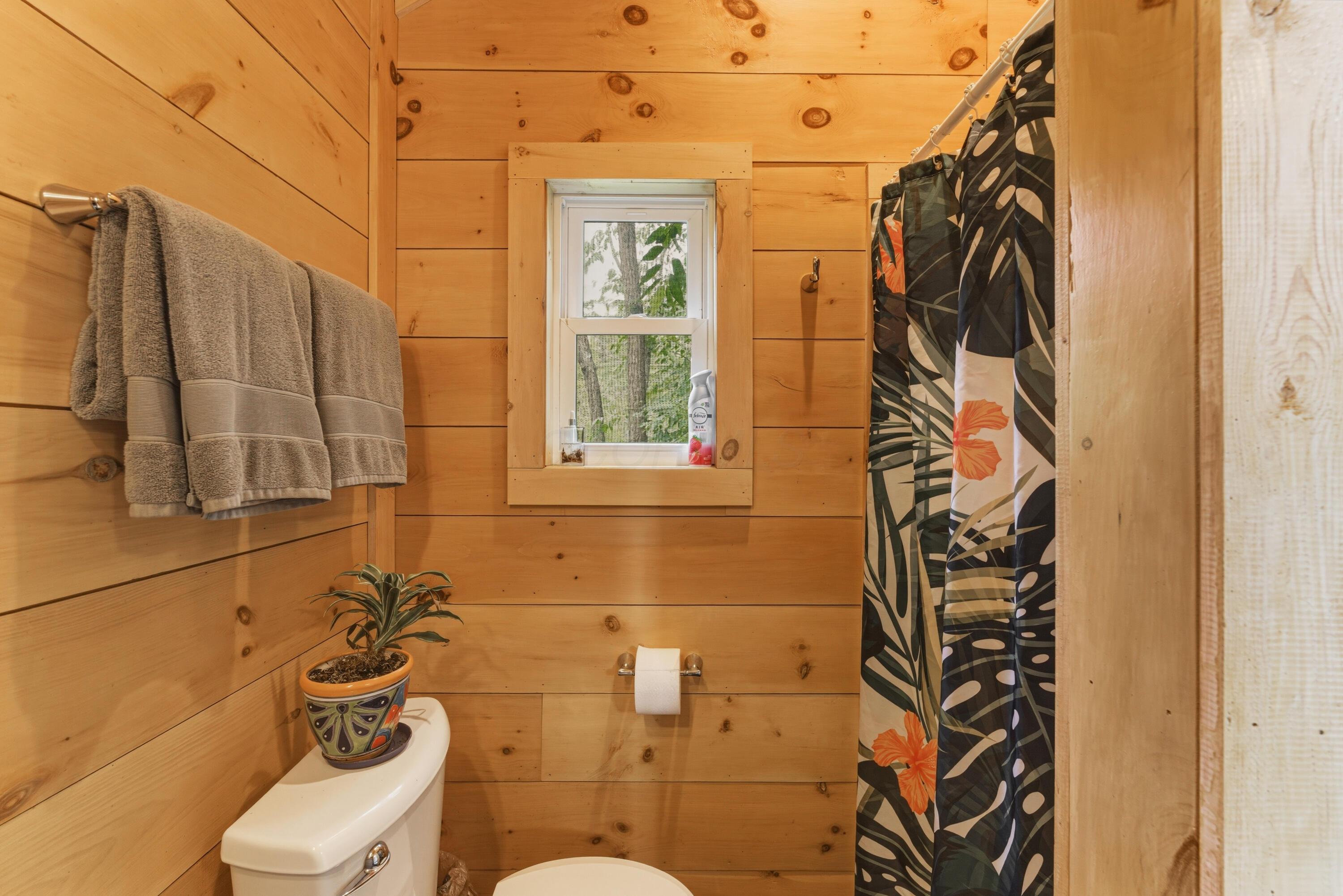 15091 Purdum Road Logan, OH 43138 - Photo 25 of 42 ADU Bathroom