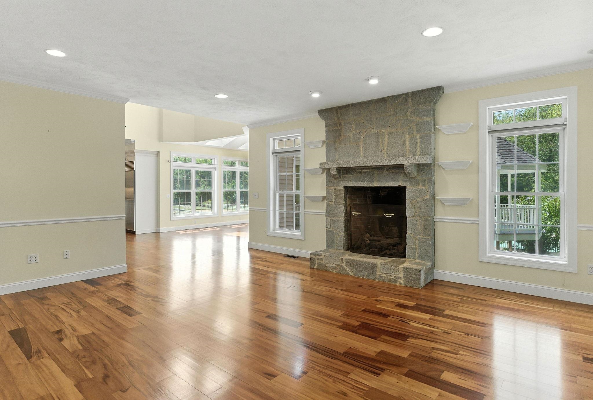 37 Houstons Way Hampstead, NH 03841 - Photo 17 of 60