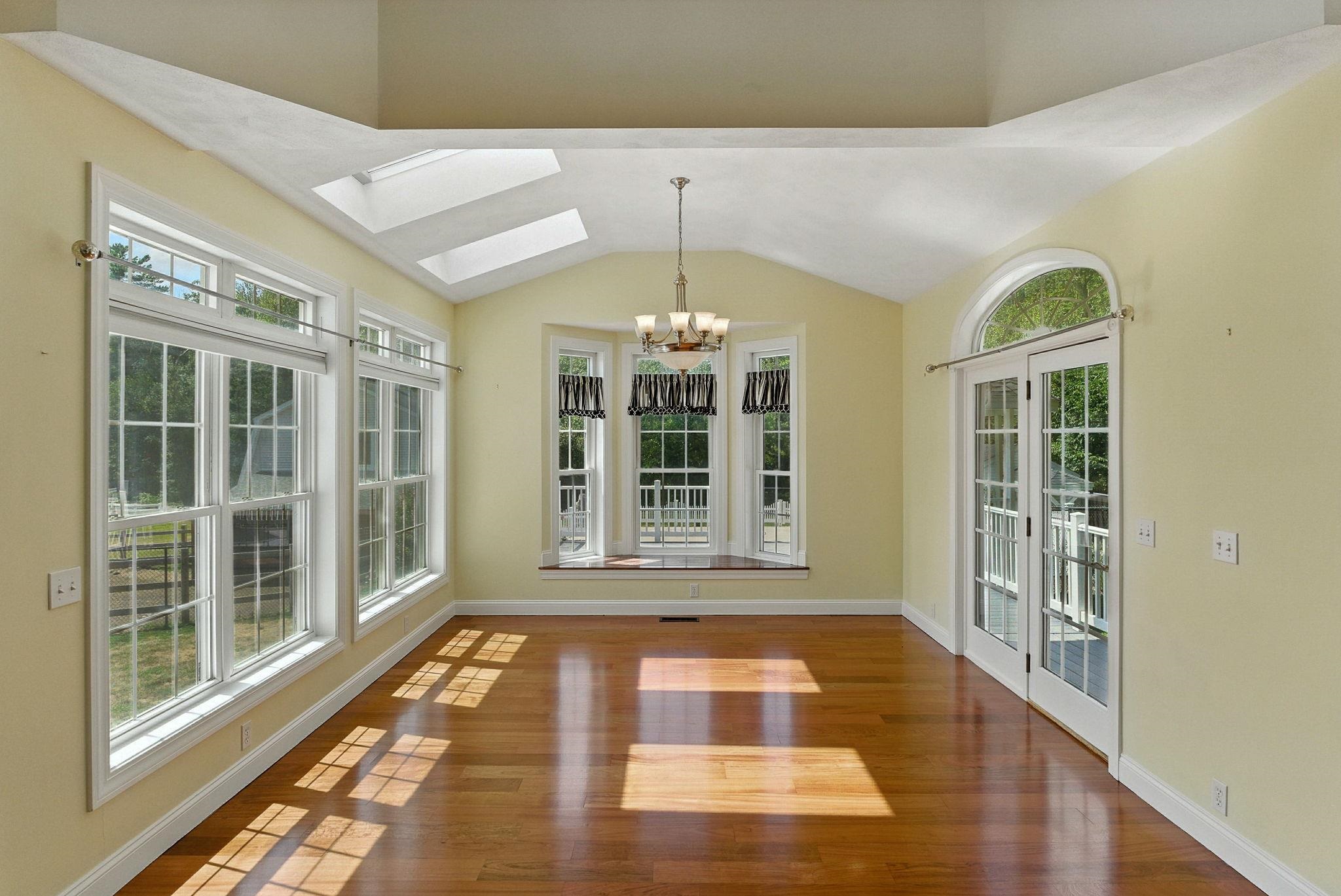 37 Houstons Way Hampstead, NH 03841 - Photo 19 of 60