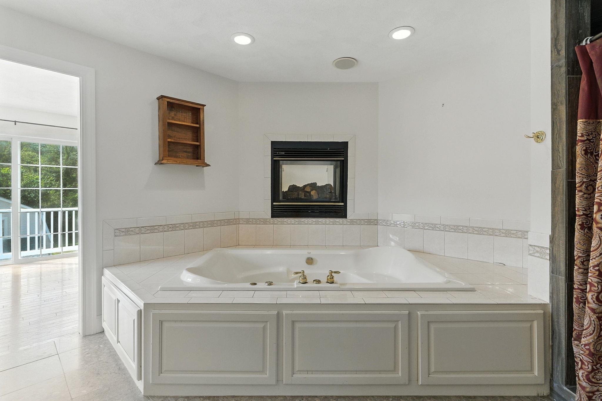 37 Houstons Way Hampstead, NH 03841 - Photo 35 of 60