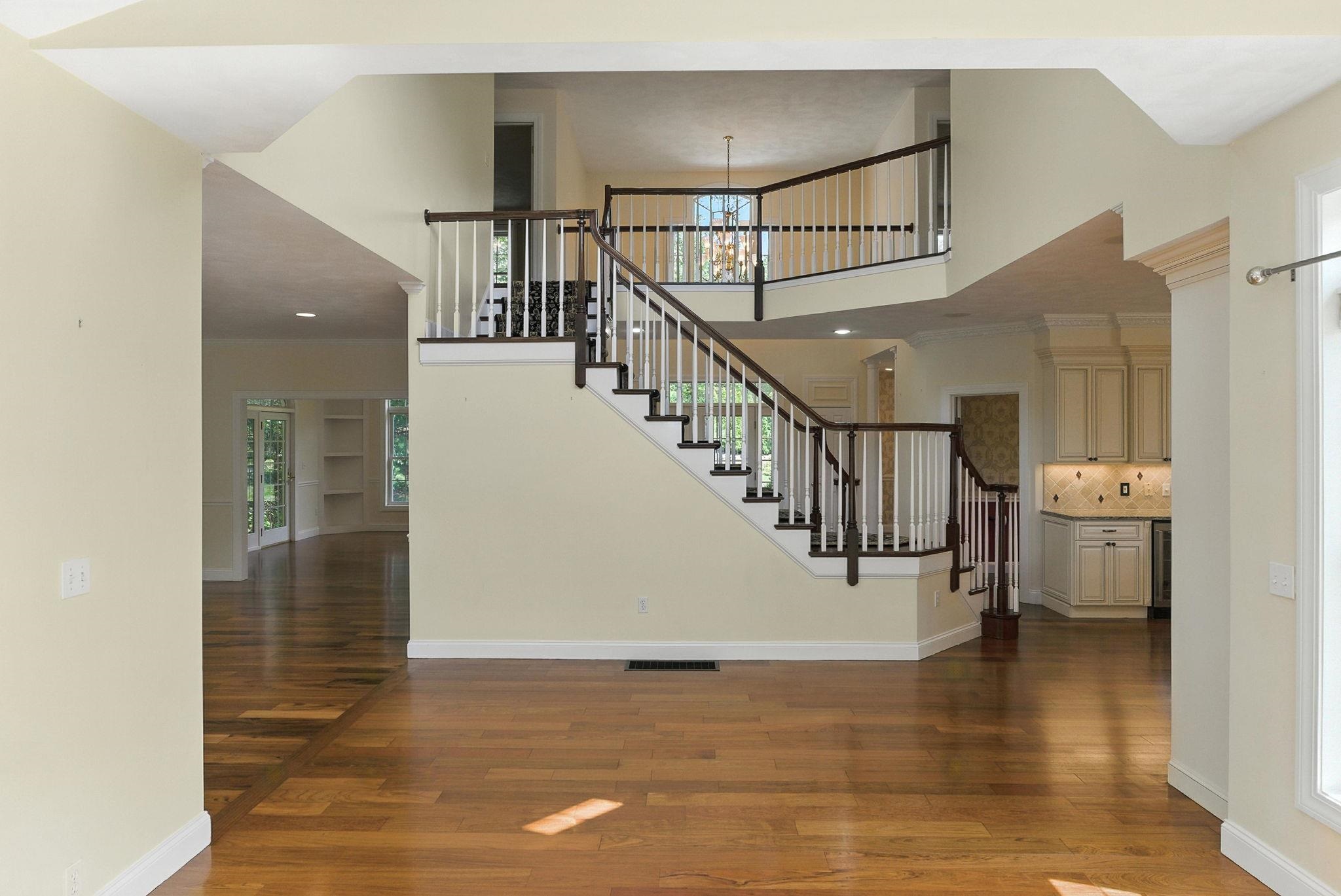 37 Houstons Way Hampstead, NH 03841 - Photo 9 of 60