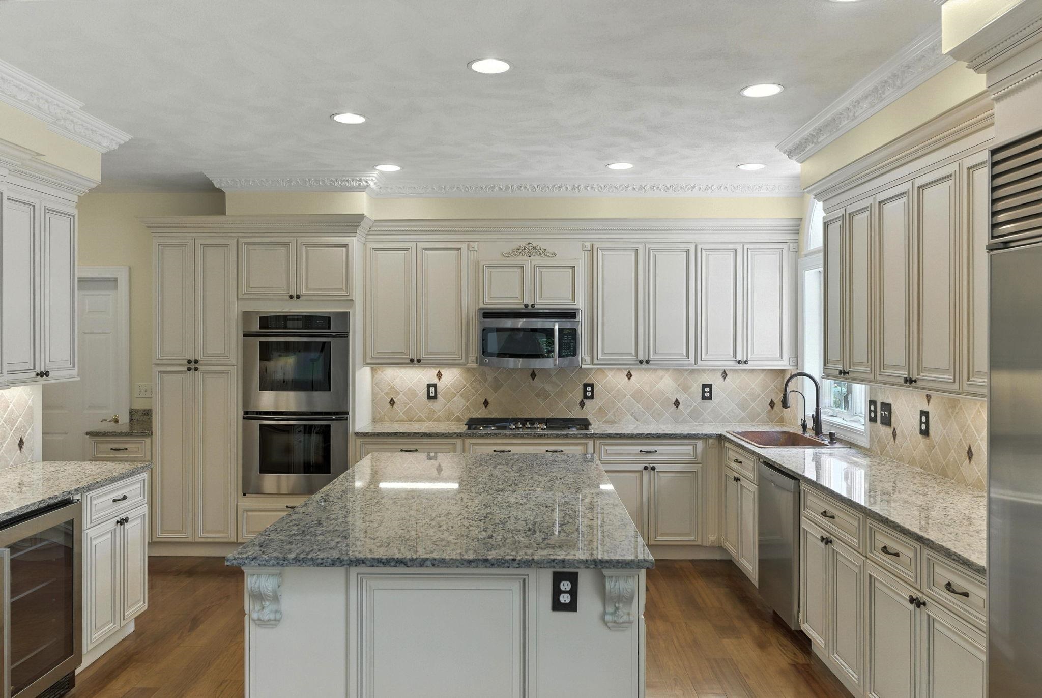 37 Houstons Way Hampstead, NH 03841 - Photo 10 of 60