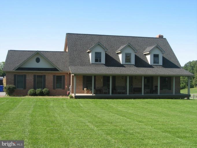8622 Chestnut Grove Road Frederick, MD 21701 - Photo 22 of 22 Exterior (Front)