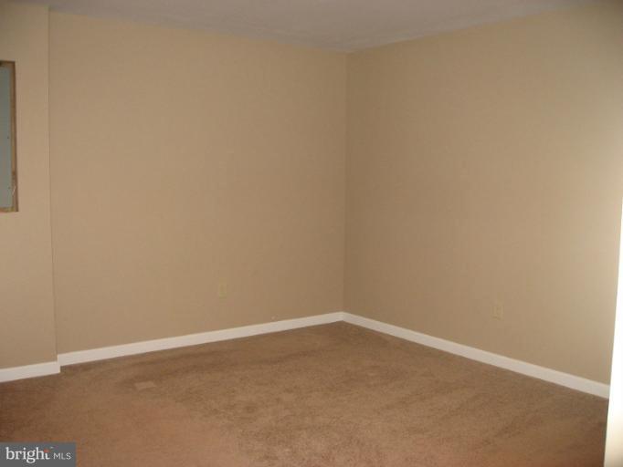 8622 Chestnut Grove Road Frederick, MD 21701 - Photo 7 of 22 Interior (General)