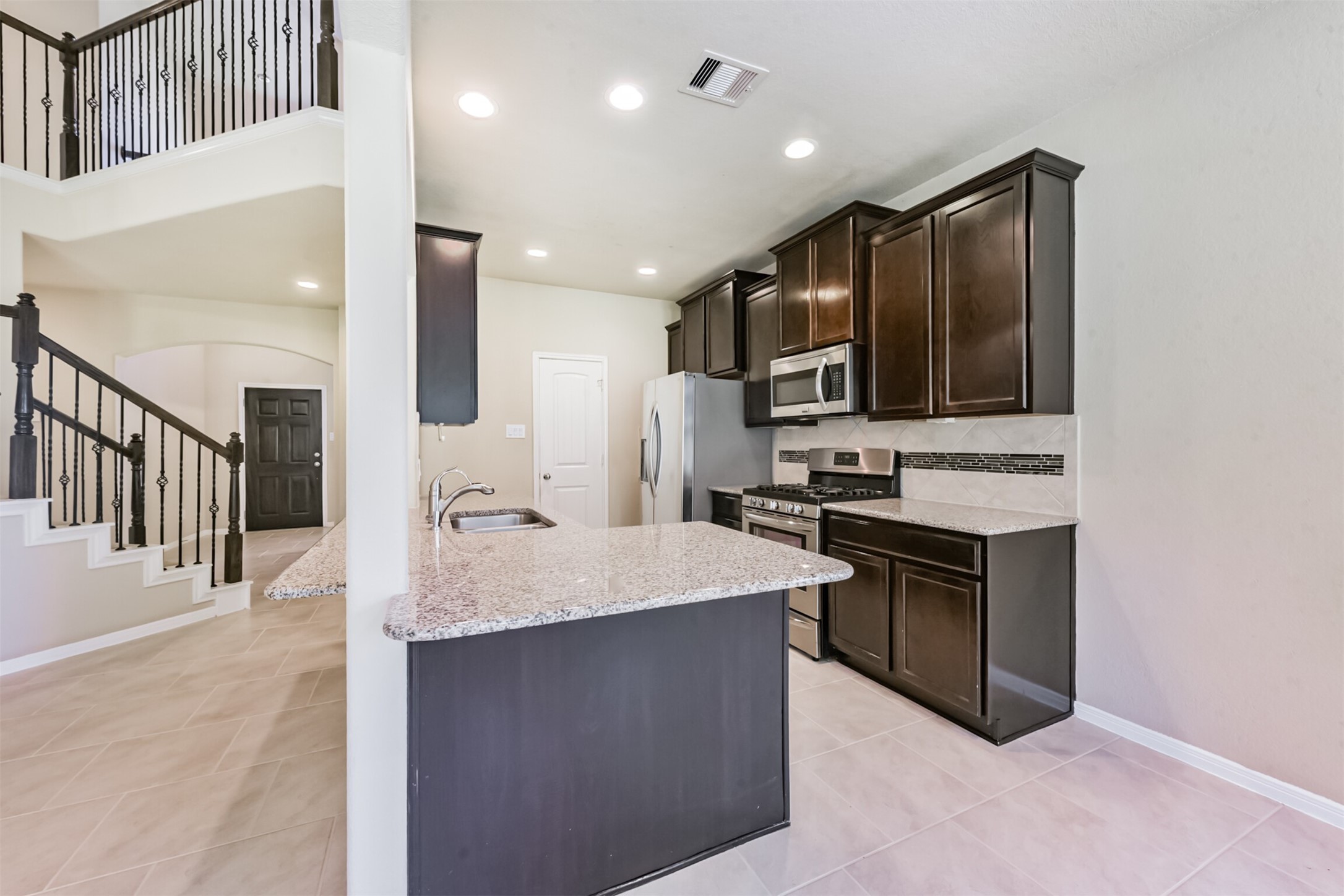 5507 Claymore Meadow Lane Spring, TX 77389 - Photo 11 of 42