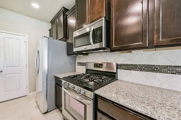 $2,700 | 5507 Claymore Meadow Lane, Spring, TX 77389