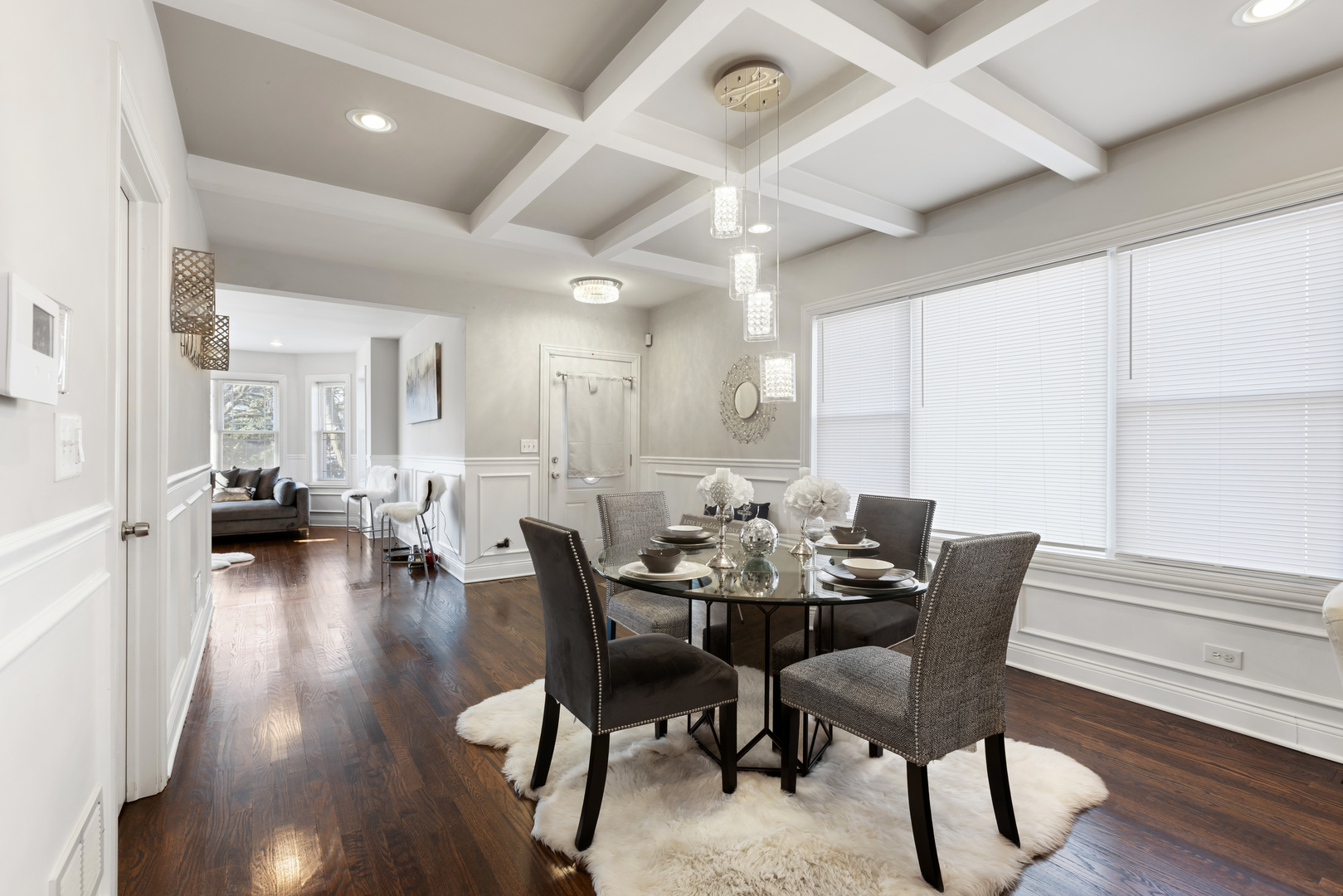9301 South Racine Avenue Chicago, IL 60620 - Photo 7 of 29 Gallery Image 7