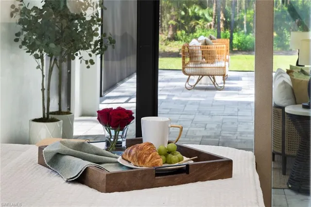 $2,850,000 | 4221 7th Avenue Northwest, Naples, FL 34119