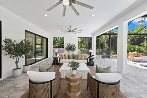 $2,850,000 | 4221 7th Avenue Northwest, Naples, FL 34119