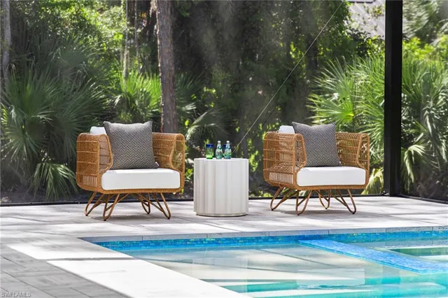 $2,850,000 | 4221 7th Avenue Northwest, Naples, FL 34119