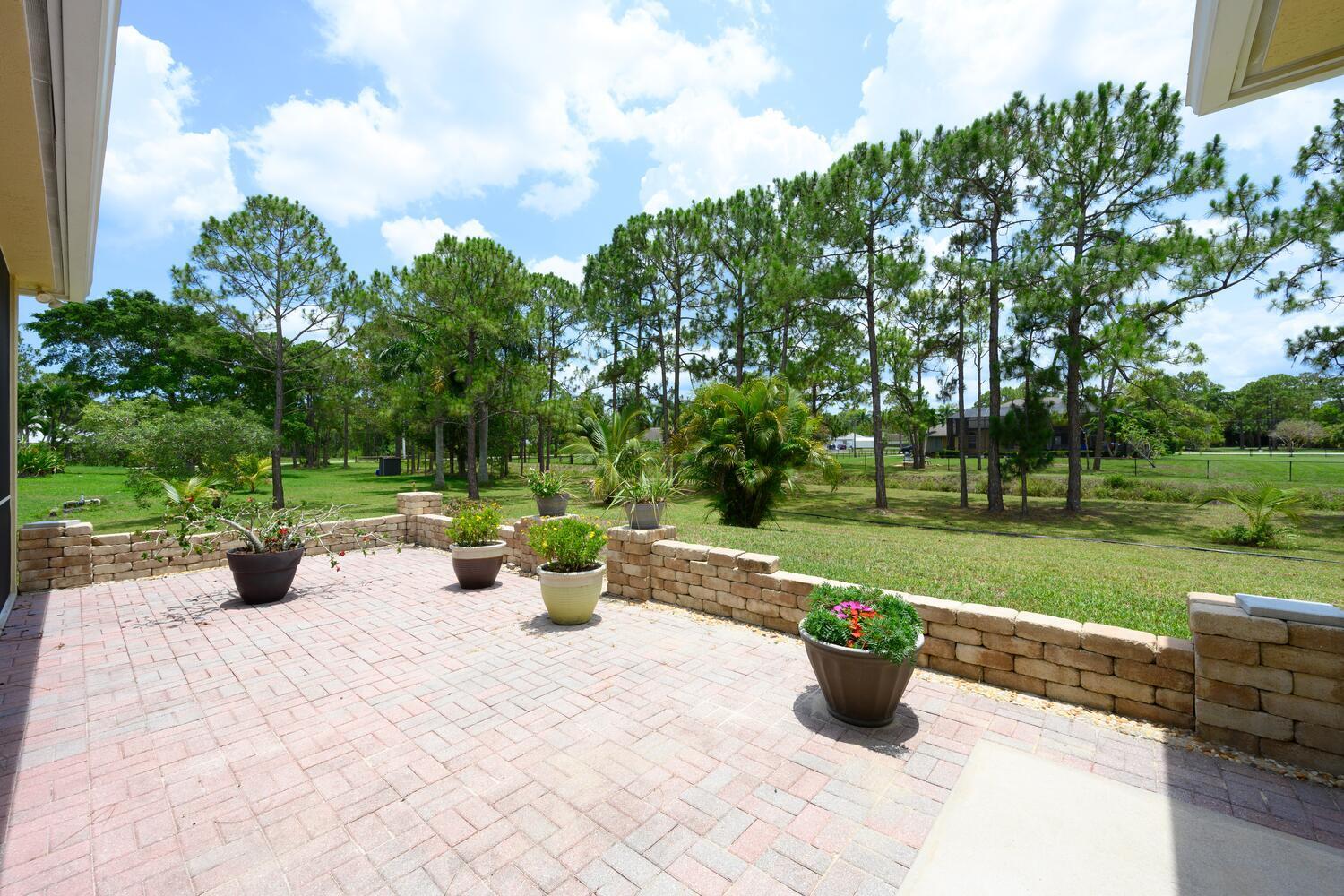 17560 72nd Road North The Acreage, FL 33470 - Photo 33 of 37 17560 72nd Rd N The Acreage FL-large-032