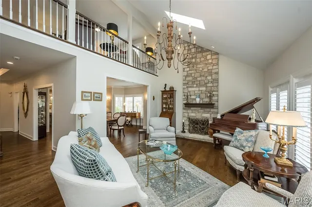 $850,000 | 1519 Mallard Landing Court, Chesterfield, MO 63017