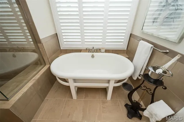 $850,000 | 1519 Mallard Landing Court, Chesterfield, MO 63017