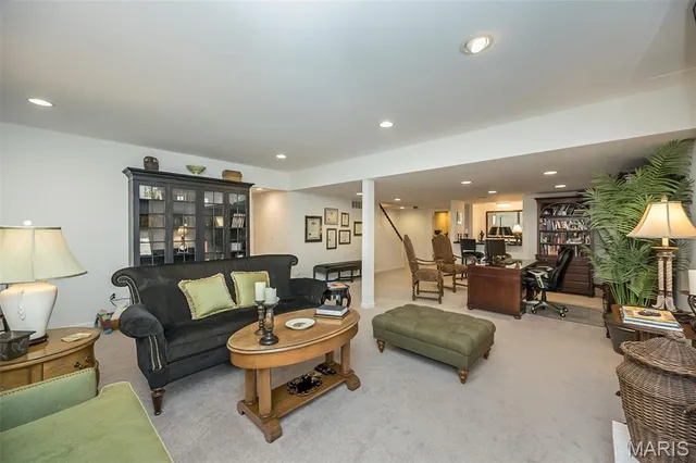 $850,000 | 1519 Mallard Landing Court, Chesterfield, MO 63017