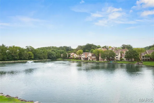 $850,000 | 1519 Mallard Landing Court, Chesterfield, MO 63017