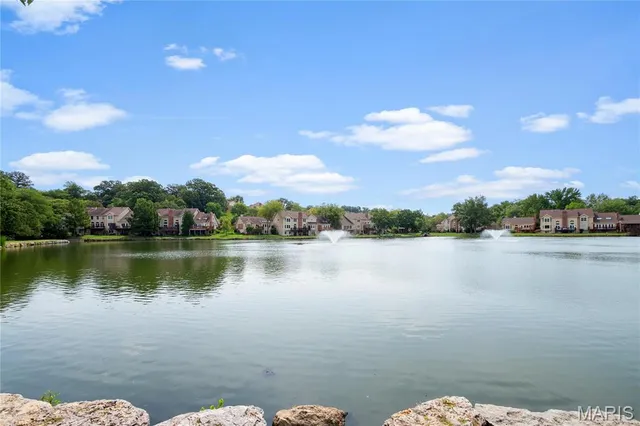 $850,000 | 1519 Mallard Landing Court, Chesterfield, MO 63017