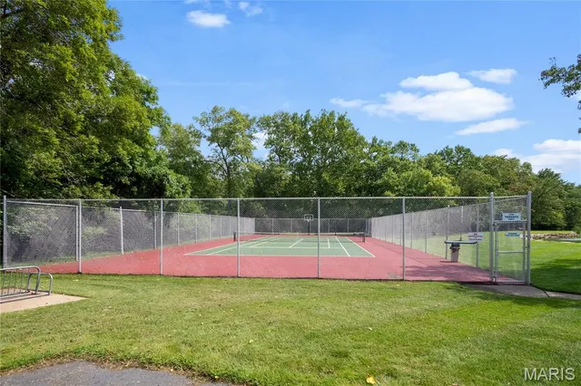 $850,000 | 1519 Mallard Landing Court, Chesterfield, MO 63017