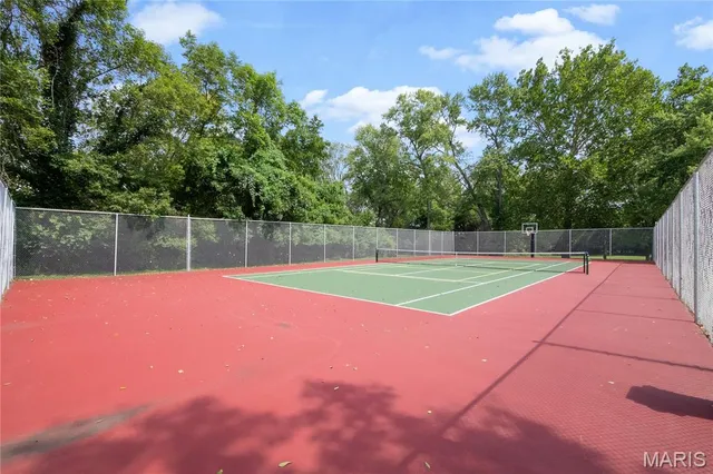 $850,000 | 1519 Mallard Landing Court, Chesterfield, MO 63017