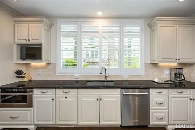 $850,000 | 1519 Mallard Landing Court, Chesterfield, MO 63017