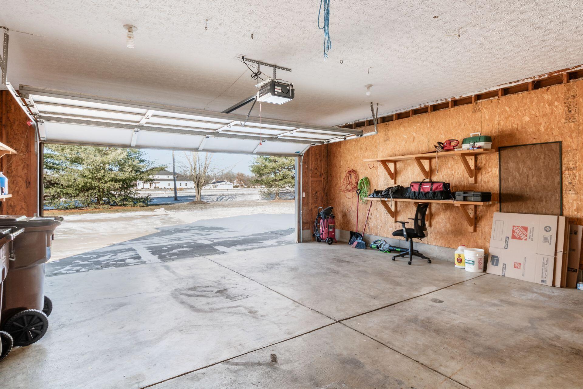 10862 Center Village Road Galena, OH 43021 - Photo 33 of 40 Attached Garage